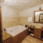 Hotel Lagania In Cave