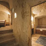 Lagania In Cave Hotel