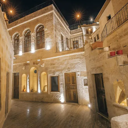 Lagania In Cave Hotel