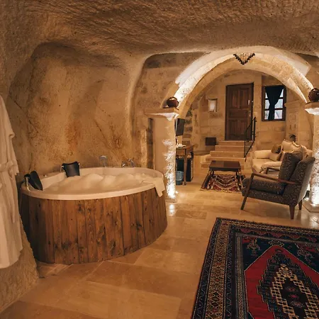Lagania In Cave Hotel *