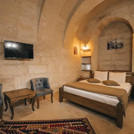 Lagania In Cave Hotel