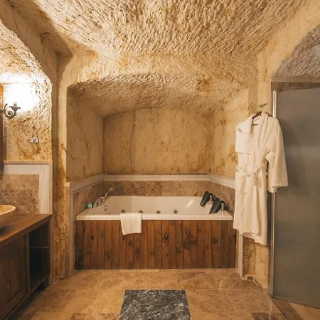 Hotel Lagania In Cave *