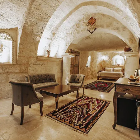 Lagania In Cave Hotel *