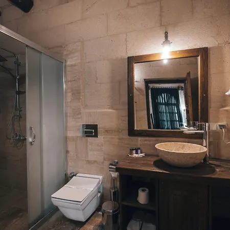 Lagania In Cave Hotel *