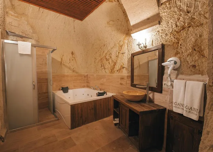 Lagania In Cave Hotel