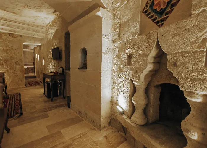 Lagania In Cave Hotel