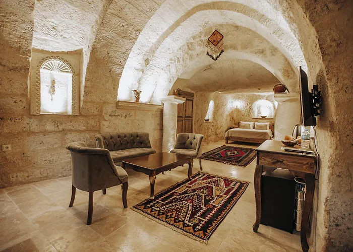 Lagania In Cave Hotel *