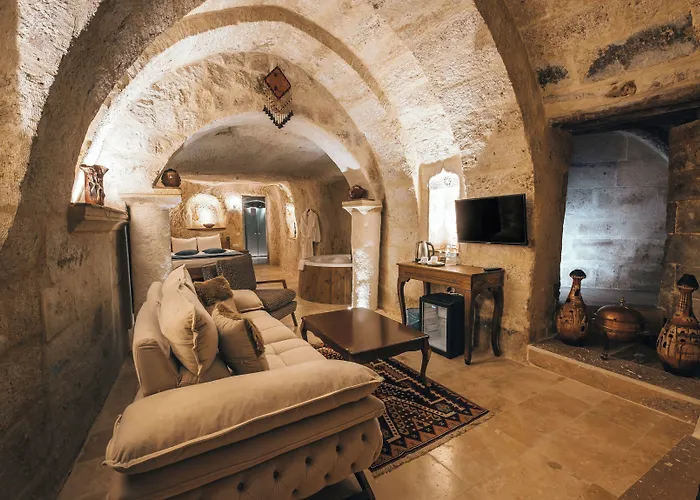 Lagania In Cave 5* 于尔居普