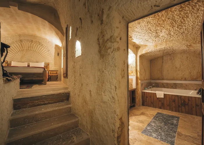 Lagania In Cave Hotel