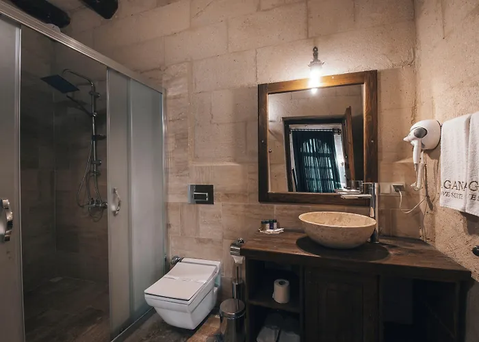 Lagania In Cave Hotel *